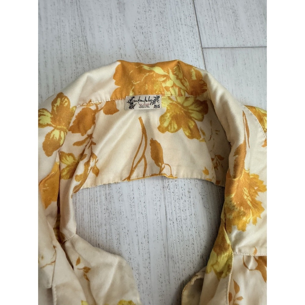 Free People Silk Button Down Shirt Sz S‎ Floral Yellow Open Back - Picture 3 of 9
